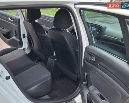 Білий Рено Меган, об'ємом двигуна 1.46 л та пробігом 181 тис. км за 9999 $, фото 10 на Automoto.ua