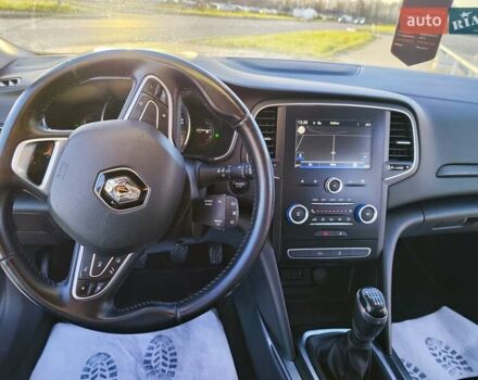 Белый Рено Меган, объемом двигателя 1.46 л и пробегом 200 тыс. км за 11999 $, фото 64 на Automoto.ua