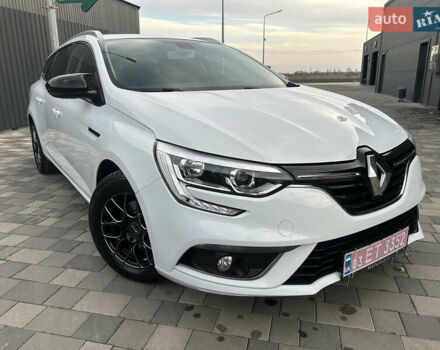 Белый Рено Меган, объемом двигателя 1.5 л и пробегом 209 тыс. км за 12399 $, фото 154 на Automoto.ua