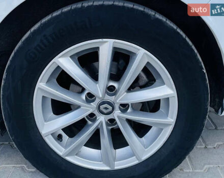 Белый Рено Меган, объемом двигателя 1.46 л и пробегом 233 тыс. км за 12099 $, фото 14 на Automoto.ua