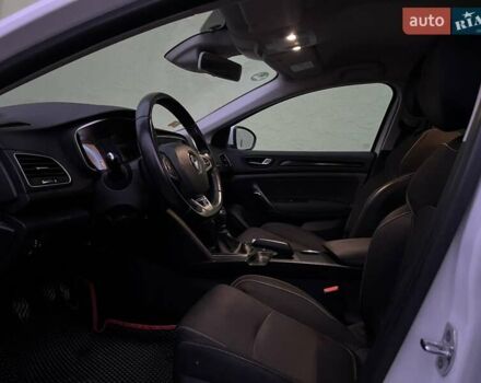 Белый Рено Меган, объемом двигателя 1.46 л и пробегом 231 тыс. км за 11100 $, фото 1 на Automoto.ua