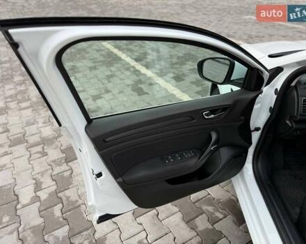 Белый Рено Меган, объемом двигателя 1.46 л и пробегом 195 тыс. км за 12900 $, фото 19 на Automoto.ua