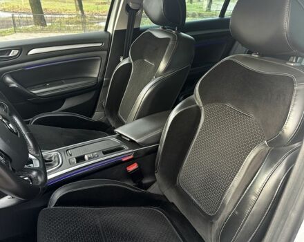 Белый Рено Меган, объемом двигателя 1.6 л и пробегом 195 тыс. км за 11800 $, фото 13 на Automoto.ua