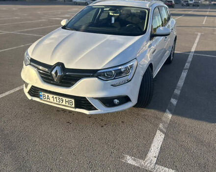 Білий Рено Меган, об'ємом двигуна 1.46 л та пробігом 228 тис. км за 11000 $, фото 1 на Automoto.ua
