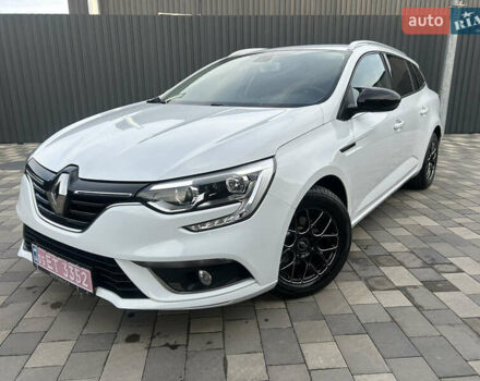 Белый Рено Меган, объемом двигателя 1.5 л и пробегом 209 тыс. км за 12399 $, фото 169 на Automoto.ua
