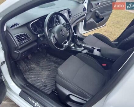 Белый Рено Меган, объемом двигателя 1.46 л и пробегом 251 тыс. км за 12400 $, фото 18 на Automoto.ua