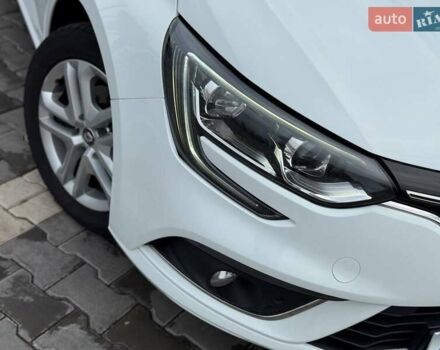 Белый Рено Меган, объемом двигателя 1.46 л и пробегом 195 тыс. км за 12900 $, фото 17 на Automoto.ua