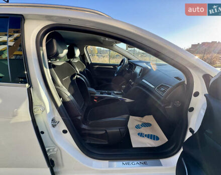 Білий Рено Меган, об'ємом двигуна 1.46 л та пробігом 185 тис. км за 15600 $, фото 20 на Automoto.ua
