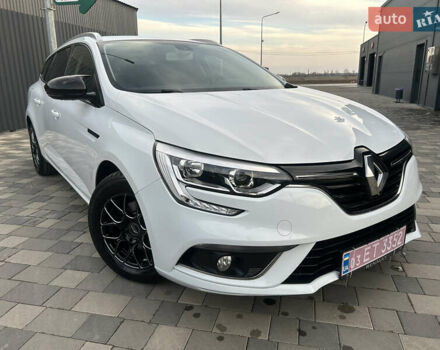 Белый Рено Меган, объемом двигателя 1.5 л и пробегом 209 тыс. км за 12399 $, фото 122 на Automoto.ua