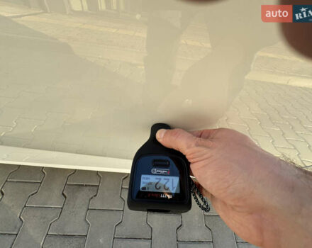 Білий Рено Меган, об'ємом двигуна 1.46 л та пробігом 185 тис. км за 15600 $, фото 52 на Automoto.ua