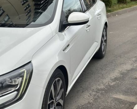 Белый Рено Меган, объемом двигателя 1.6 л и пробегом 195 тыс. км за 11800 $, фото 3 на Automoto.ua