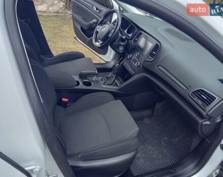 Белый Рено Меган, объемом двигателя 1.46 л и пробегом 251 тыс. км за 12400 $, фото 19 на Automoto.ua
