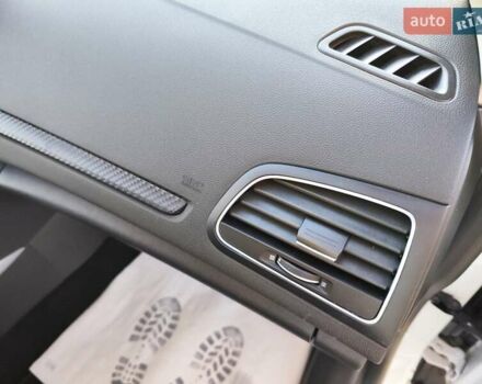 Белый Рено Меган, объемом двигателя 1.46 л и пробегом 200 тыс. км за 11999 $, фото 75 на Automoto.ua