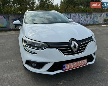 Белый Рено Меган, объемом двигателя 1.46 л и пробегом 268 тыс. км за 11900 $, фото 4 на Automoto.ua