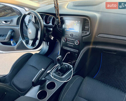 Білий Рено Меган, об'ємом двигуна 1.5 л та пробігом 213 тис. км за 11800 $, фото 10 на Automoto.ua