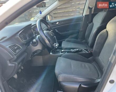 Белый Рено Меган, объемом двигателя 1.46 л и пробегом 312 тыс. км за 11750 $, фото 9 на Automoto.ua