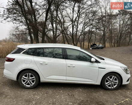 Білий Рено Меган, об'ємом двигуна 1.46 л та пробігом 168 тис. км за 11599 $, фото 3 на Automoto.ua