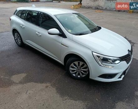 Белый Рено Меган, объемом двигателя 1.46 л и пробегом 190 тыс. км за 11800 $, фото 9 на Automoto.ua