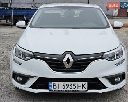 Белый Рено Меган, объемом двигателя 1.5 л и пробегом 175 тыс. км за 10300 $, фото 4 на Automoto.ua