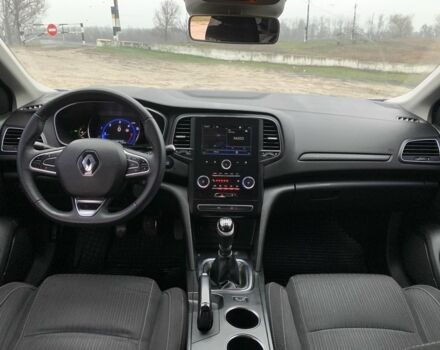 Белый Рено Меган, объемом двигателя 1.5 л и пробегом 289 тыс. км за 11200 $, фото 5 на Automoto.ua