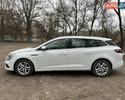 Білий Рено Меган, об'ємом двигуна 1.46 л та пробігом 168 тис. км за 11599 $, фото 1 на Automoto.ua