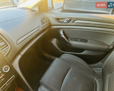 Білий Рено Меган, об'ємом двигуна 1.5 л та пробігом 213 тис. км за 11800 $, фото 19 на Automoto.ua