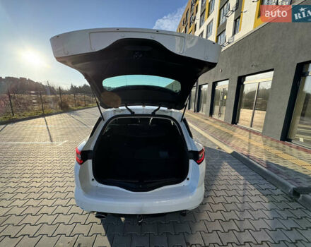 Білий Рено Меган, об'ємом двигуна 1.46 л та пробігом 185 тис. км за 15600 $, фото 11 на Automoto.ua