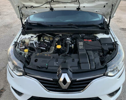 Рено Меган 2017 у Богодухове на Automoto.ua Білий Рено Меган, об'ємом двигуна 1.46 л та пробігом 289 тис. км за 11300 $, фото 8 на Automoto.ua