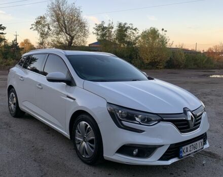 Белый Рено Меган, объемом двигателя 1.5 л и пробегом 288 тыс. км за 11300 $, фото 2 на Automoto.ua