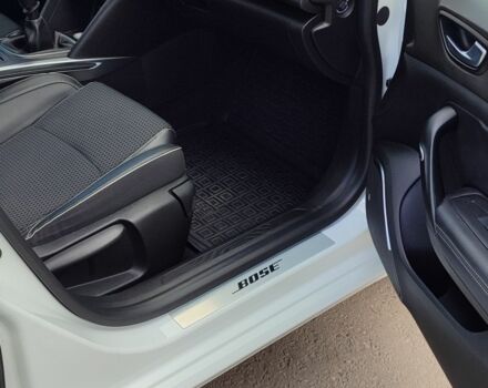 Белый Рено Меган, объемом двигателя 0 л и пробегом 248 тыс. км за 12999 $, фото 8 на Automoto.ua