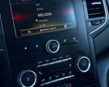 Білий Рено Меган, об'ємом двигуна 1.46 л та пробігом 257 тис. км за 13500 $, фото 9 на Automoto.ua