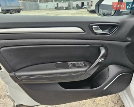 Белый Рено Меган, объемом двигателя 1.5 л и пробегом 175 тыс. км за 10300 $, фото 8 на Automoto.ua