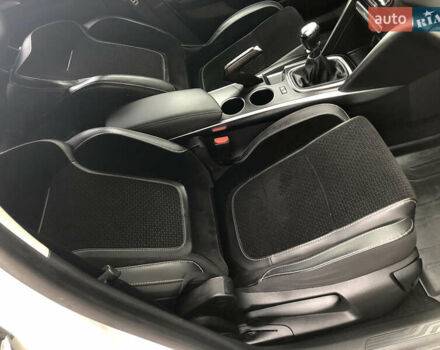 Білий Рено Меган, об'ємом двигуна 1.5 л та пробігом 150 тис. км за 13990 $, фото 154 на Automoto.ua