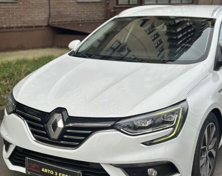 Белый Рено Меган, объемом двигателя 1.6 л и пробегом 195 тыс. км за 11800 $, фото 2 на Automoto.ua