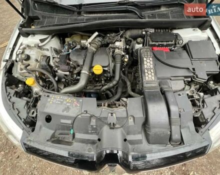 Білий Рено Меган, об'ємом двигуна 1.46 л та пробігом 168 тис. км за 11599 $, фото 10 на Automoto.ua