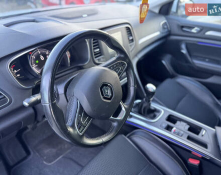 Білий Рено Меган, об'ємом двигуна 1.46 л та пробігом 211 тис. км за 13300 $, фото 27 на Automoto.ua