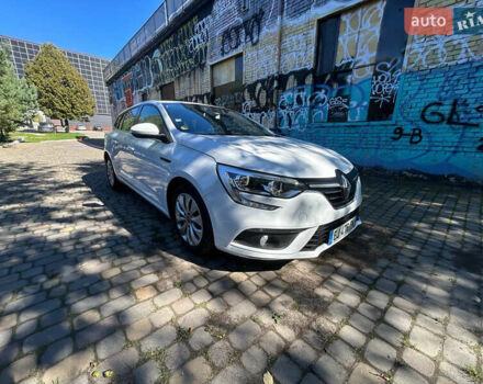 Белый Рено Меган, объемом двигателя 1.46 л и пробегом 217 тыс. км за 11750 $, фото 16 на Automoto.ua
