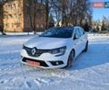 Белый Рено Меган, объемом двигателя 1.5 л и пробегом 182 тыс. км за 12788 $, фото 1 на Automoto.ua