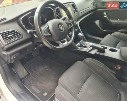 Белый Рено Меган, объемом двигателя 1.5 л и пробегом 106 тыс. км за 16300 $, фото 2 на Automoto.ua