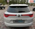 Белый Рено Меган, объемом двигателя 1.5 л и пробегом 210 тыс. км за 12500 $, фото 7 на Automoto.ua