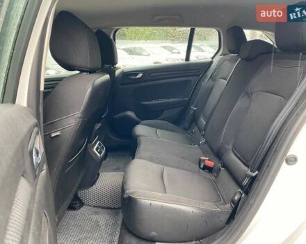 Белый Рено Меган, объемом двигателя 1.46 л и пробегом 197 тыс. км за 12490 $, фото 9 на Automoto.ua
