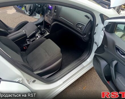 Белый Рено Меган, объемом двигателя 1.5 л и пробегом 190 тыс. км за 11500 $, фото 6 на Automoto.ua