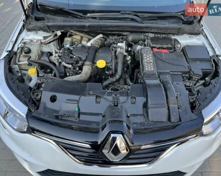 Белый Рено Меган, объемом двигателя 1.46 л и пробегом 312 тыс. км за 11750 $, фото 24 на Automoto.ua