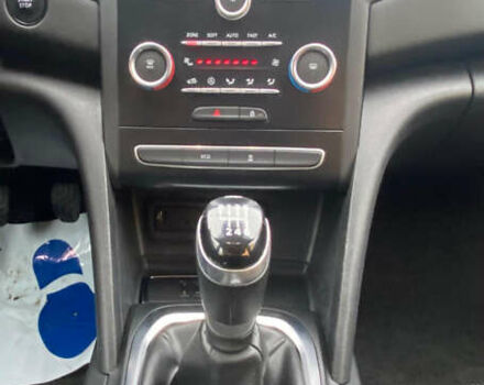 Белый Рено Меган, объемом двигателя 1.46 л и пробегом 259 тыс. км за 12450 $, фото 11 на Automoto.ua