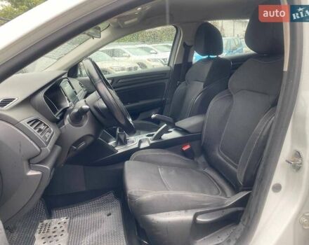 Белый Рено Меган, объемом двигателя 1.46 л и пробегом 197 тыс. км за 12490 $, фото 8 на Automoto.ua