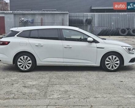 Белый Рено Меган, объемом двигателя 1.5 л и пробегом 175 тыс. км за 10300 $, фото 2 на Automoto.ua