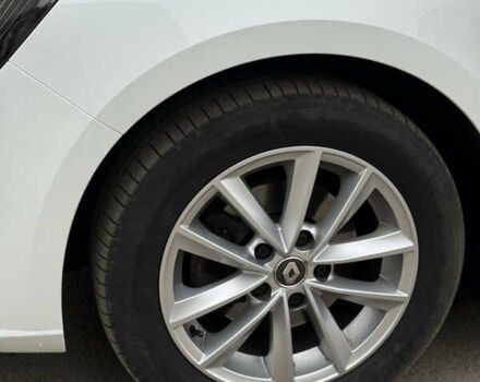 Білий Рено Меган, об'ємом двигуна 1.5 л та пробігом 125 тис. км за 14200 $, фото 31 на Automoto.ua