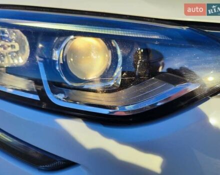 Белый Рено Меган, объемом двигателя 1.46 л и пробегом 200 тыс. км за 11999 $, фото 14 на Automoto.ua