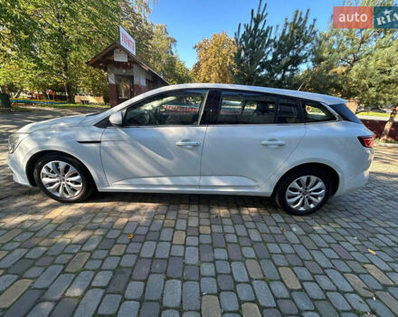 Белый Рено Меган, объемом двигателя 1.46 л и пробегом 217 тыс. км за 11750 $, фото 4 на Automoto.ua
