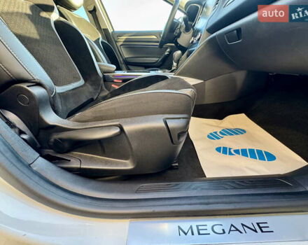 Білий Рено Меган, об'ємом двигуна 1.46 л та пробігом 185 тис. км за 15600 $, фото 22 на Automoto.ua